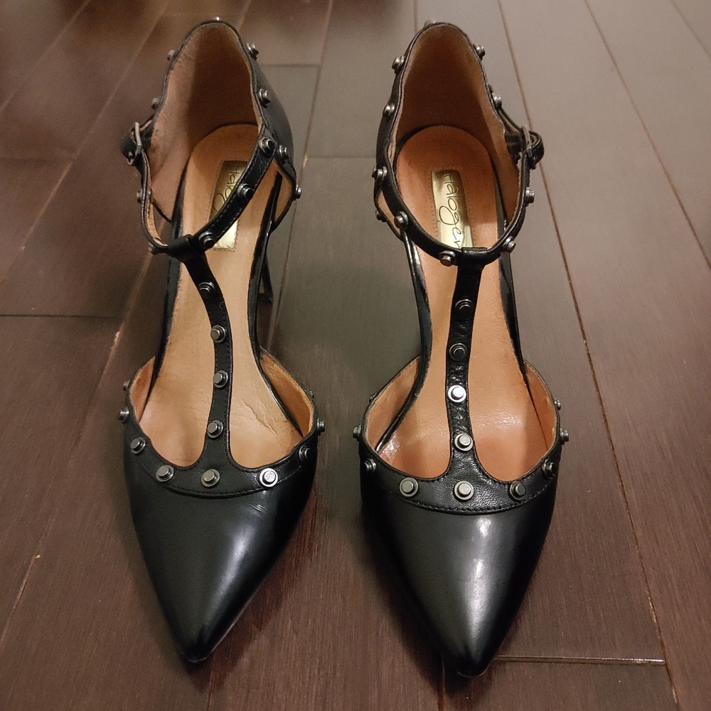 HALOGEN Martine Studded T-Strap Pump